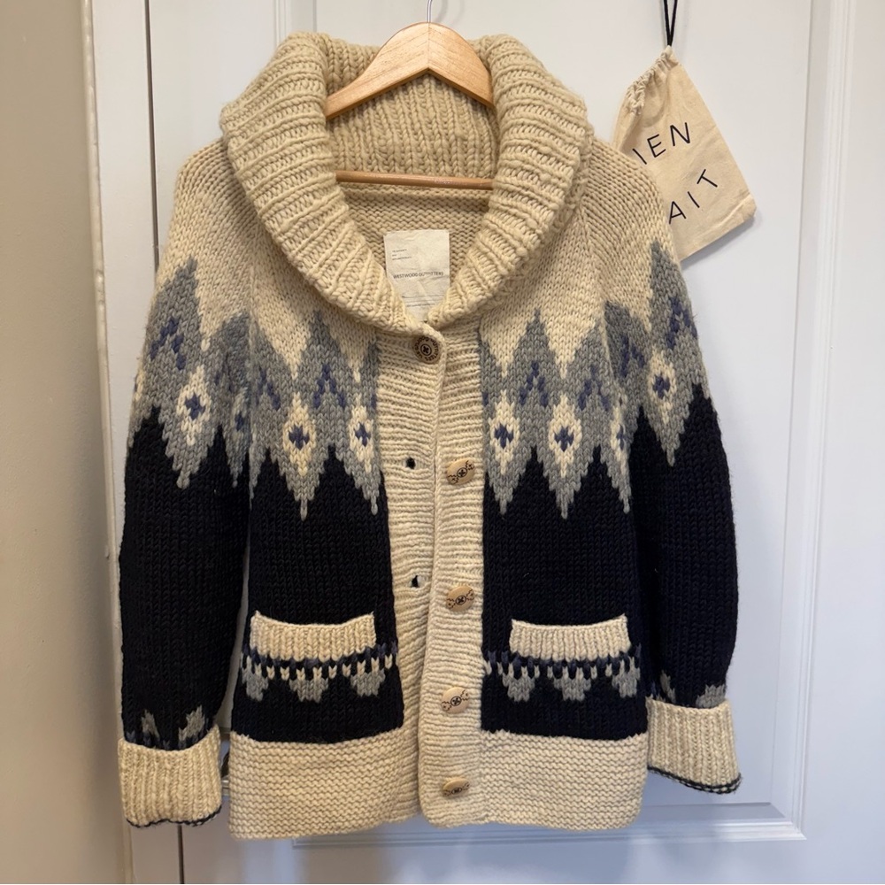100% Wool Knit Women's Icelandic Cardigan - Navy and Cream